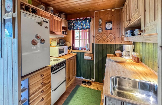 Enjoy your vacation in this beautifully located vacation home.