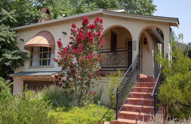 Enolas Cottage - Restored 1940's Quaint Cottage in the Heart of Sutter Creek