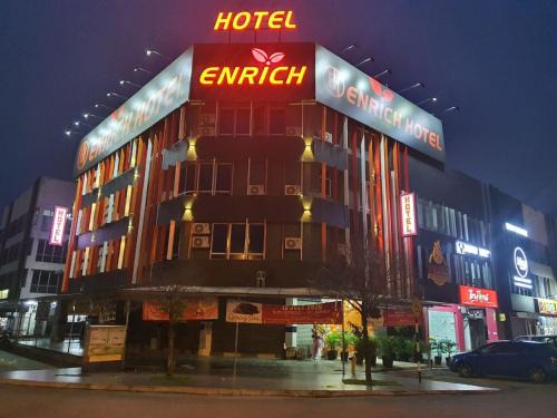 Enrich Hotel Setia Alam by uBook