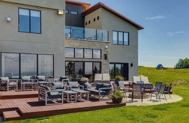 Entertaining custom home with 180 degree views of the Rocky Mountains