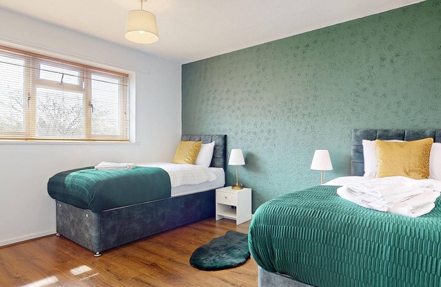 Entire 3 Bed Home in Basildon Sleeps up to 6