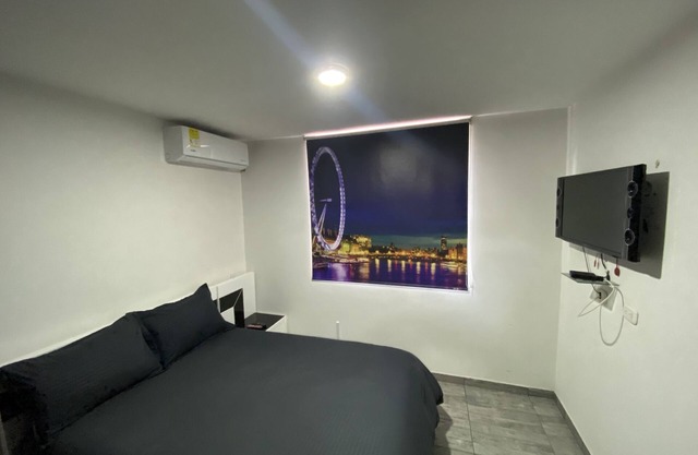 Entire business luxury accommodation chipichape!