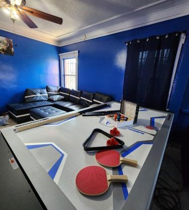 Entire Front House in Los Angeles