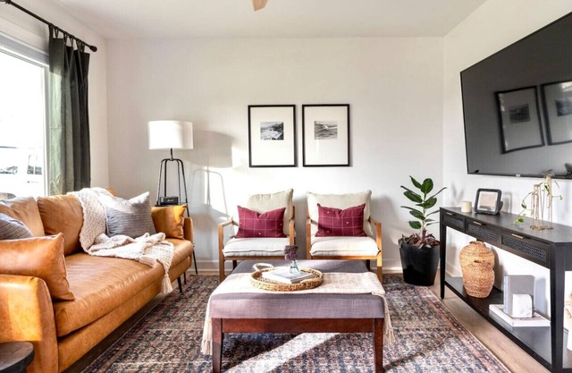 Entire Home with Modern Conveniences - New Castle