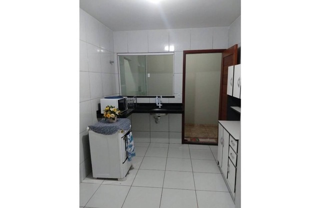 Entire house with suite 7 minutes from the airport