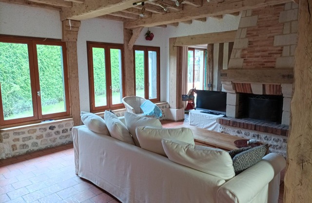 Entre Deauville et Honfleur, Maison Typique Normande