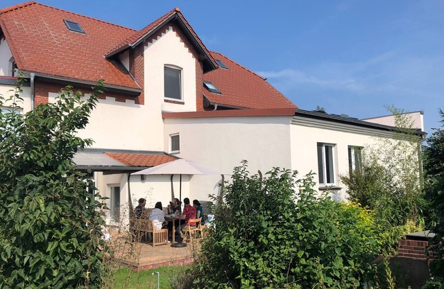 Erna home, time out far away from the big city