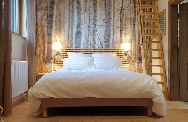 Escape in a warm and comfortable setting! Tailpieces Farm 5☆