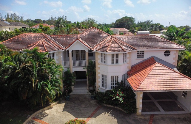 Escape to a delightful spacious family villa in Saint James