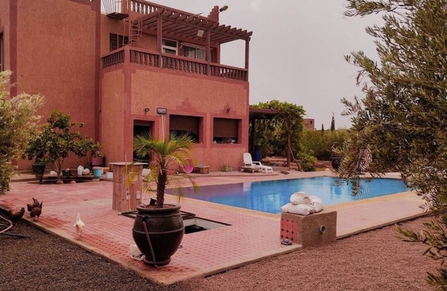 Escape to your own private oasis: Villa with pool, 20mn from Marrakech! ☀️