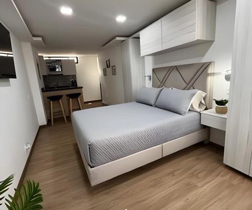 Estadia ideal cerca aeropuerto con parqueadero