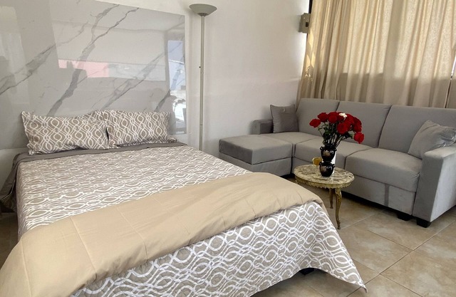 Estudio Independiente e Intimo en Quito