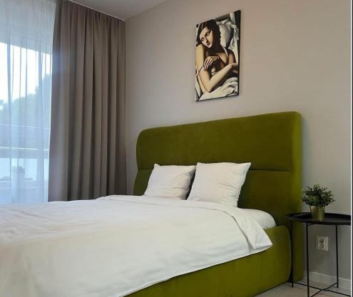 EUROPA22 "Apartament Delux" z wanną - CENTRUM MIASTA balkon z widokiem na park i staw z fontannami Blisko Sądu Rejonowego