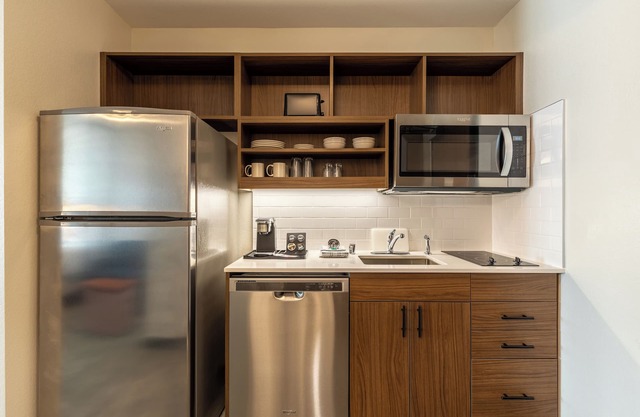 Everhome Suites San Bernardino - Loma Linda