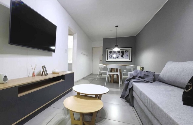 Excellent apartment on the 18th floor with panoramic views!