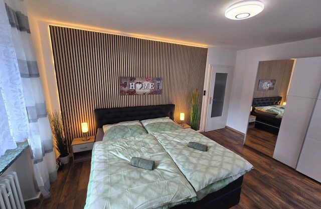 Exclusive and bright apartment in the centre 4 with box-spring beds, wifi