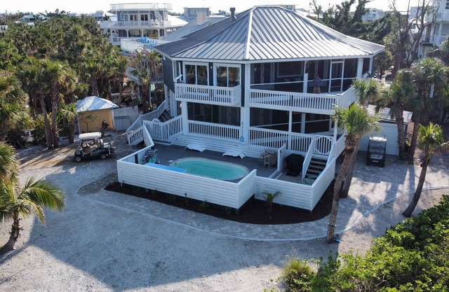 EXCLUSIVE AT THE BEACH: Private Pool, Golf Cart, Avail Book Now!