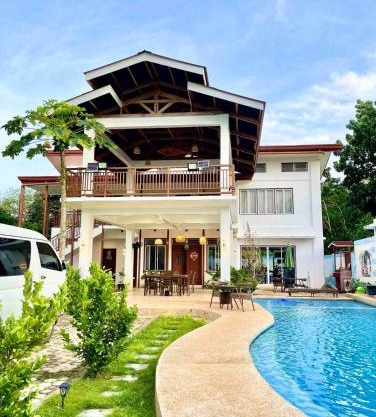 Exclusive House Pool in Panglaoo