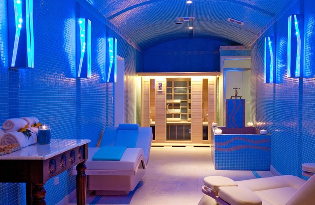Exclusivity & Luxury in Harmony with Nature.
