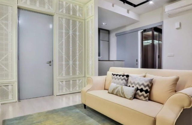 Executive Suite with Garden View 10