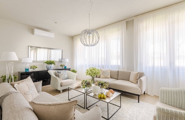 Experience Beachfront Coastal Elegance at Ocean Breeze