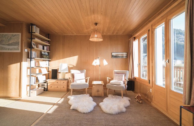 "Experience Serenity and Adventure in Our Charming Chalet Engihalde!"