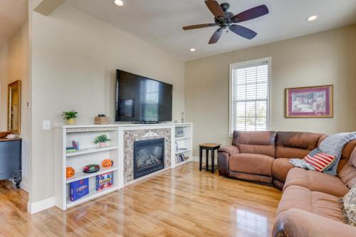 Explore Historic Dtwn! Walkable Loft in Murphy