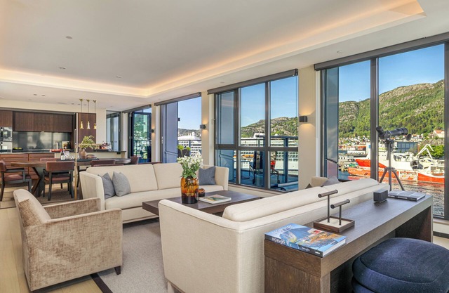 Exquisite 2br. apt., impeccable standard, panoramic views of Bergen harbor.