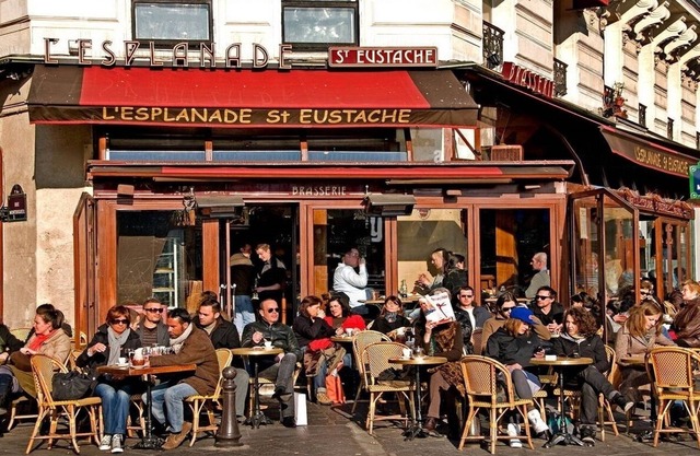 EXQUISITE 3-BEDROOM: LUXURY, MODERNITY & IDEAL LOCATION IN THE HEART OF MARAIS