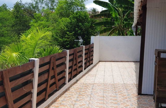 F2 apartment near the sea