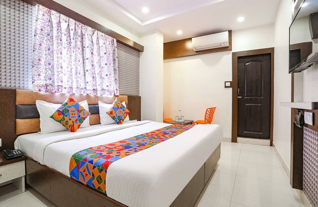 Fabexpress Geeta Palace