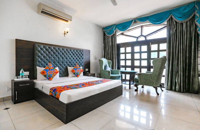 FabExpress Lloyd House