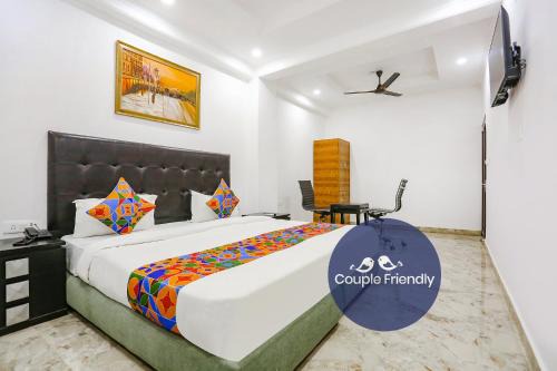 FabExpress Taj Residency - Nr Yashobhoomi Convention Centre