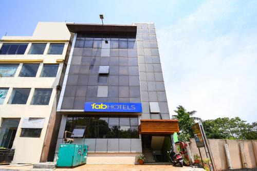 FabHotel Seven Inn 30 - Near Care Hospital