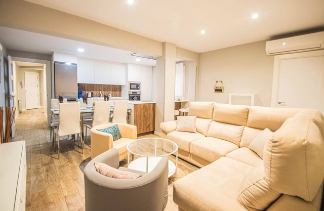 Fabuloso piso amplio y moderno. NUEVO