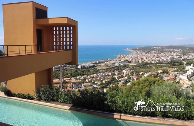 Fabulous Villa Dumas - Heated Pool - Sea Views