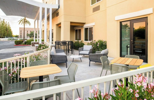 Fairfield Inn & Suites by Marriott Scottsdale Old Town