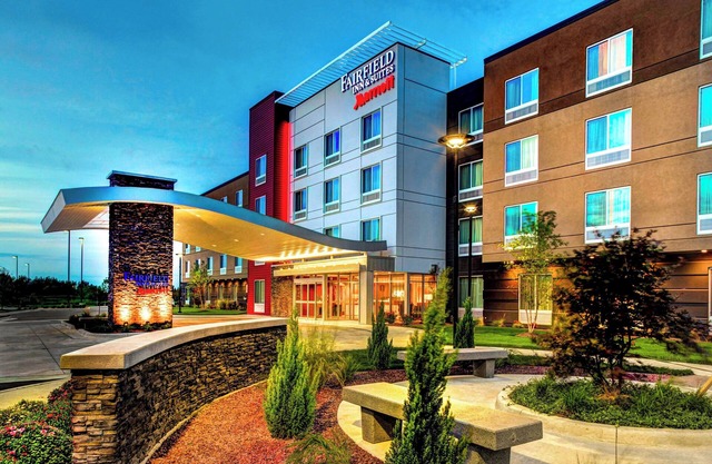 Fairfield Inn & Suites Lansing at Eastwood