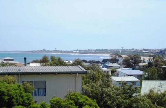 Falcon Family-Friendly Bayview Beach House