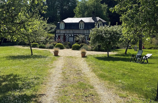 Family home in the countryside, 20 minutes from the sea