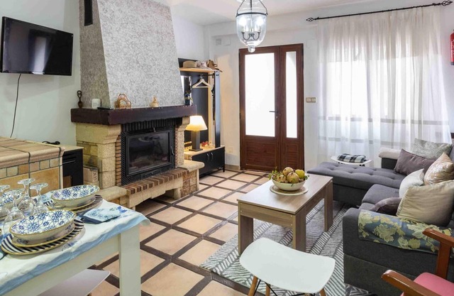 Family house with three rooms, fireplace - terrace