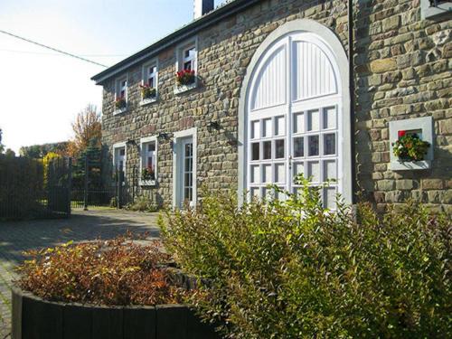 Family Retreat in a Green Setting in Waimes