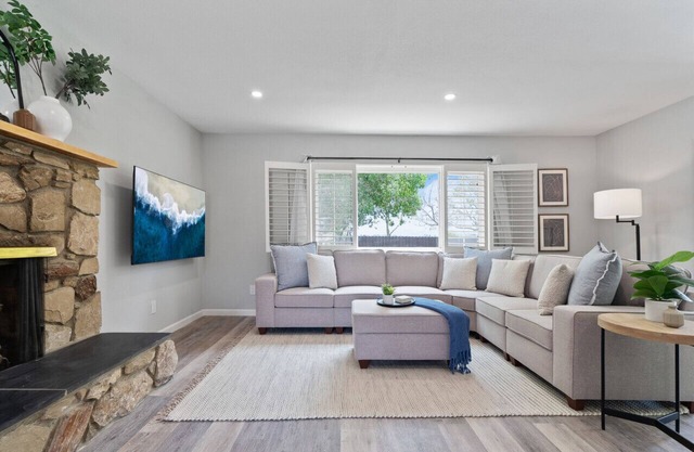 FamilyFun Pool Table & Mini Golf