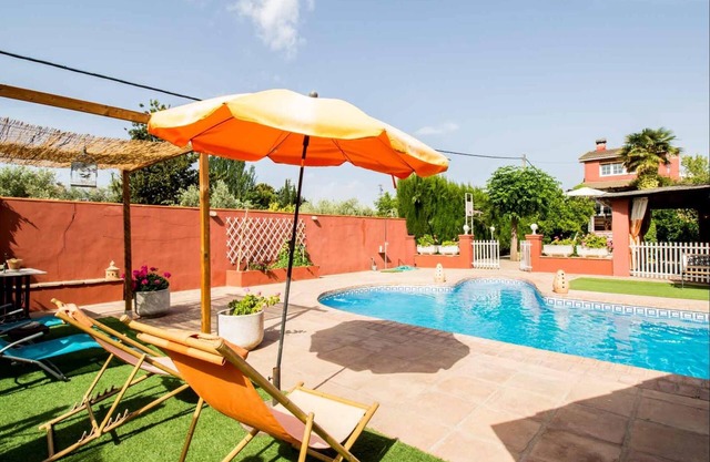 Fantastic duplex with private pool and garden