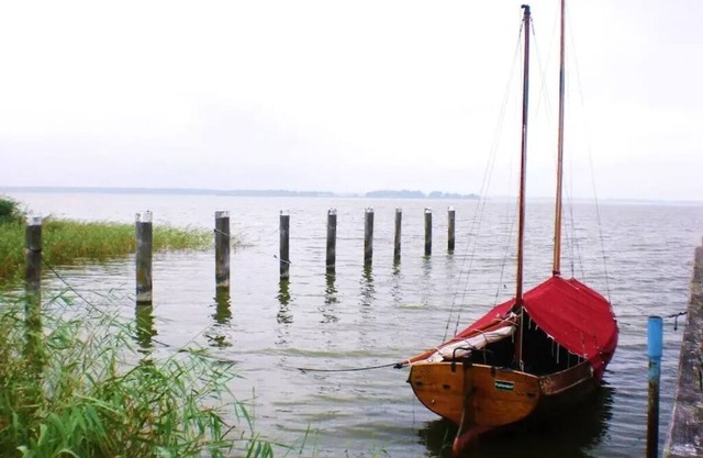 Fantastic FH, terrace, fireplace, close to the Baltic Sea, Bodden view