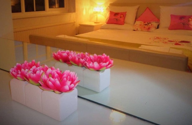 Faraday Place private Apartment & parking - city & university