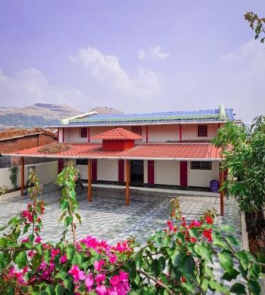 Feel at Home with Mountain Views & Fog