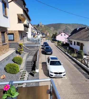 Ferienwohnung Burg- und Moselblick