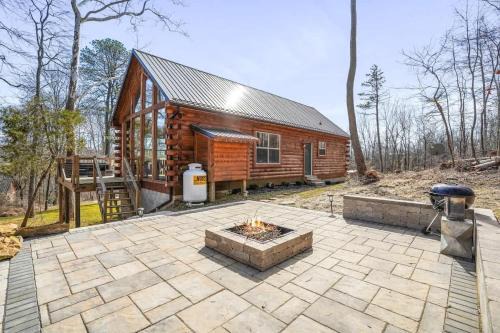 Fern Woods A modern take on Hocking Hills cabins