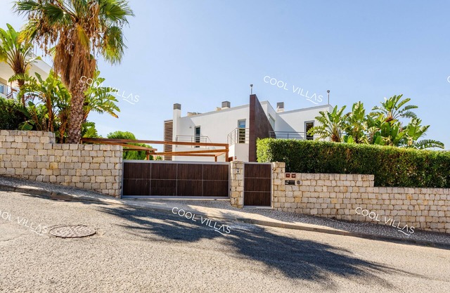 Ferragudo Premium Villa - heatable pool